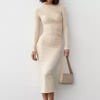 Силуэтное платье с драпировкой - кремовый цвет, L (есть размеры)