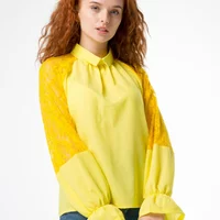 Жовта блузка декорована гіпюром 230158-1, 52/54 (230158-1s5254)